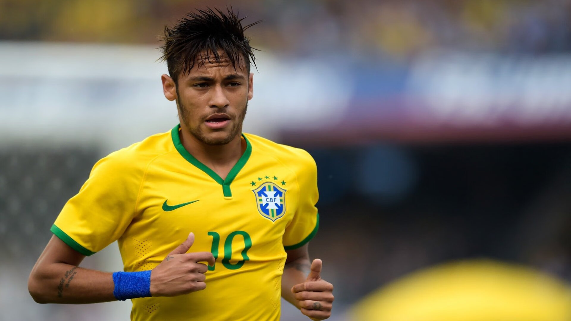 聚焦奥运足球决战，姆巴佩的舞台传奇—压力之下的光芒绽放